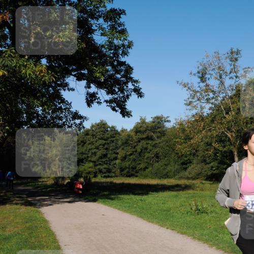 28.09.2025 - 33. Volkslauf durch das schöne Alstertal Fabian Wolf http://msf.ph/oto/8981083 28.09.2025 10:37:58 Laufen 32 meine-sportfotos.de