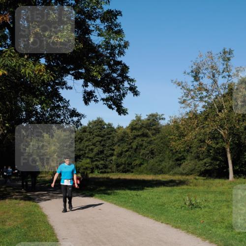 28.09.2025 - 33. Volkslauf durch das schöne Alstertal Fabian Wolf http://msf.ph/oto/8981086 28.09.2025 10:38:13 Laufen 3359 meine-sportfotos.de