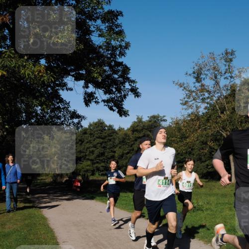 28.09.2025 - 33. Volkslauf durch das schöne Alstertal Fabian Wolf http://msf.ph/oto/8981139 28.09.2025 10:38:22 Laufen 4114, 4019 meine-sportfotos.de