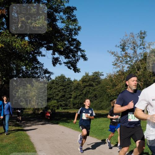 28.09.2025 - 33. Volkslauf durch das schöne Alstertal Fabian Wolf http://msf.ph/oto/8981142 28.09.2025 10:38:23 Laufen 41 meine-sportfotos.de