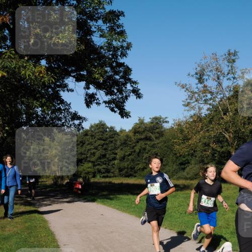 28.09.2025 - 33. Volkslauf durch das schöne Alstertal Fabian Wolf http://msf.ph/oto/8981144 28.09.2025 10:38:23 Laufen 4902, 4146 meine-sportfotos.de