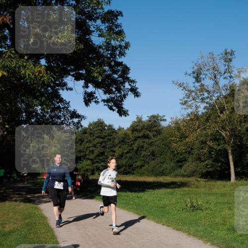 28.09.2025 - 33. Volkslauf durch das schöne Alstertal Fabian Wolf http://msf.ph/oto/8981150 28.09.2025 10:38:29 Laufen 3360, 020 meine-sportfotos.de