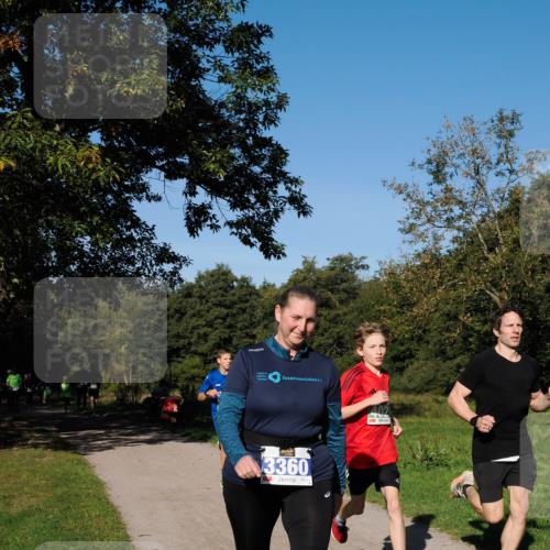28.09.2025 - 33. Volkslauf durch das schöne Alstertal Fabian Wolf http://msf.ph/oto/8981171 28.09.2025 10:38:32 Laufen 3360 meine-sportfotos.de