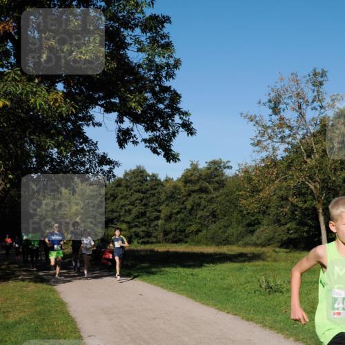 28.09.2025 - 33. Volkslauf durch das schöne Alstertal Fabian Wolf http://msf.ph/oto/8981201 28.09.2025 10:38:40 Laufen 40 meine-sportfotos.de