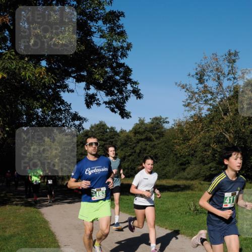 28.09.2025 - 33. Volkslauf durch das schöne Alstertal Fabian Wolf http://msf.ph/oto/8981216 28.09.2025 10:38:43 Laufen 163, 411 meine-sportfotos.de