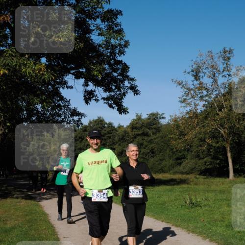 28.09.2025 - 33. Volkslauf durch das schöne Alstertal Fabian Wolf http://msf.ph/oto/8981241 28.09.2025 10:38:50 Laufen 1923, 3354, 3353 meine-sportfotos.de