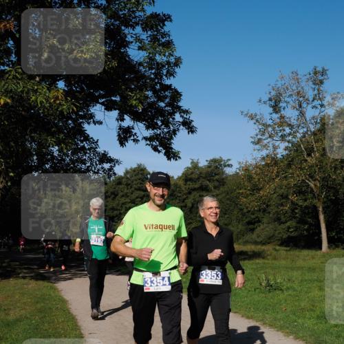 28.09.2025 - 33. Volkslauf durch das schöne Alstertal Fabian Wolf http://msf.ph/oto/8981245 28.09.2025 10:38:51 Laufen 3192, 1922, 3354, 3353 meine-sportfotos.de