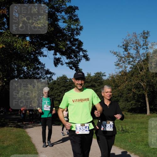 28.09.2025 - 33. Volkslauf durch das schöne Alstertal Fabian Wolf http://msf.ph/oto/8981248 28.09.2025 10:38:51 Laufen 3192, 1922, 3354, 3353 meine-sportfotos.de