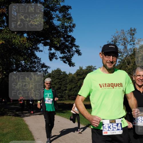 28.09.2025 - 33. Volkslauf durch das schöne Alstertal Fabian Wolf http://msf.ph/oto/8981254 28.09.2025 10:38:52 Laufen 3192, 1922, 3354, 335 meine-sportfotos.de