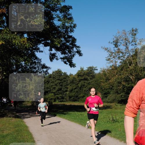 28.09.2025 - 33. Volkslauf durch das schöne Alstertal Fabian Wolf http://msf.ph/oto/8981317 28.09.2025 10:39:02 Laufen 4039 meine-sportfotos.de