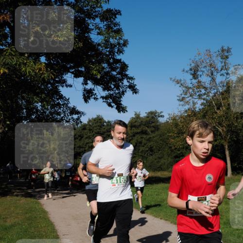 28.09.2025 - 33. Volkslauf durch das schöne Alstertal Fabian Wolf http://msf.ph/oto/8981354 28.09.2025 10:39:12 Laufen 492, 14165 meine-sportfotos.de