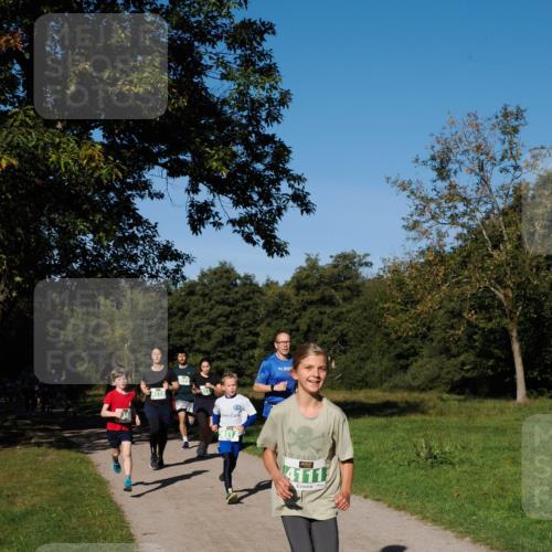 28.09.2025 - 33. Volkslauf durch das schöne Alstertal Fabian Wolf http://msf.ph/oto/8981376 28.09.2025 10:39:15 Laufen 4119, 4173, 112, 4111 meine-sportfotos.de