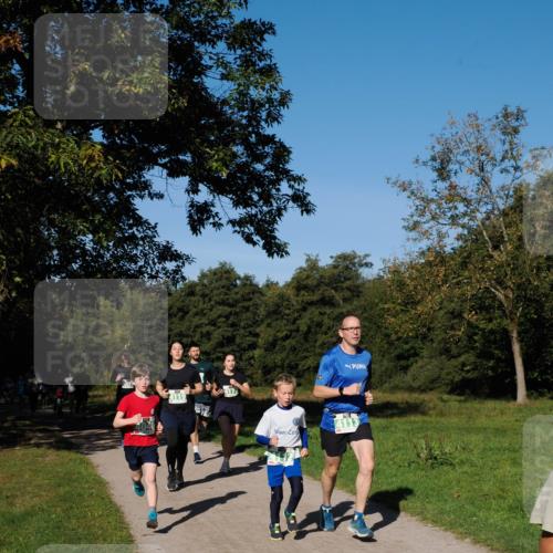 28.09.2025 - 33. Volkslauf durch das schöne Alstertal Fabian Wolf http://msf.ph/oto/8981381 28.09.2025 10:39:16 Laufen 4119, 4113 meine-sportfotos.de