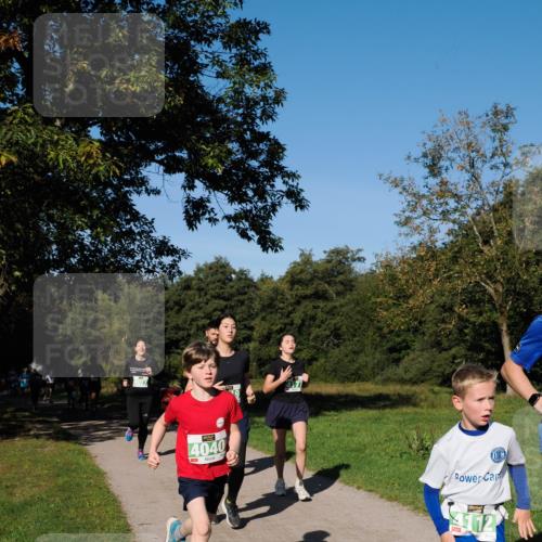 28.09.2025 - 33. Volkslauf durch das schöne Alstertal Fabian Wolf http://msf.ph/oto/8981391 28.09.2025 10:39:17 Laufen 4040, 4112 meine-sportfotos.de