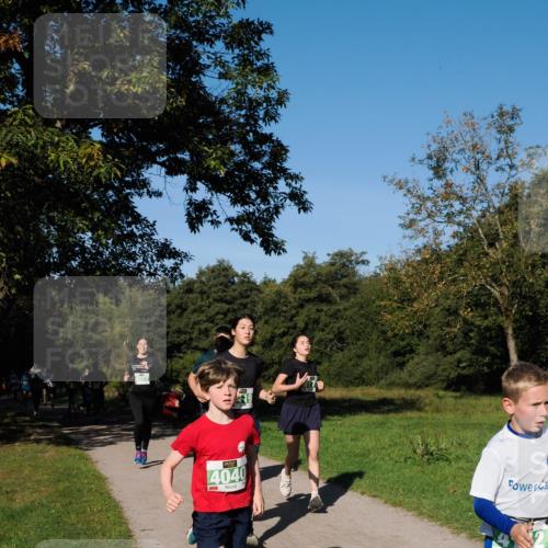28.09.2025 - 33. Volkslauf durch das schöne Alstertal Fabian Wolf http://msf.ph/oto/8981392 28.09.2025 10:39:17 Laufen 4040 meine-sportfotos.de