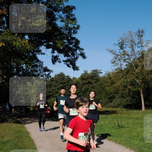 28.09.2025 - 33. Volkslauf durch das schöne Alstertal Fabian Wolf http://msf.ph/oto/8981395 28.09.2025 10:39:17 Laufen 414, 4119, 404 meine-sportfotos.de