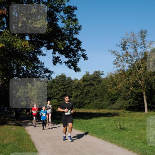 28.09.2025 - 33. Volkslauf durch das schöne Alstertal Fabian Wolf http://msf.ph/oto/8981428 28.09.2025 10:39:21 Laufen  meine-sportfotos.de