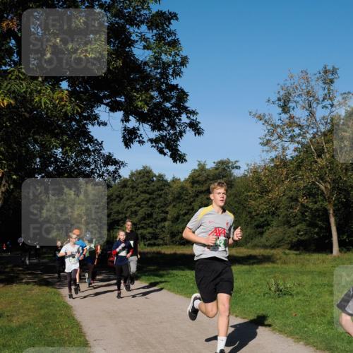 28.09.2025 - 33. Volkslauf durch das schöne Alstertal Fabian Wolf http://msf.ph/oto/8981496 28.09.2025 10:39:33 Laufen  meine-sportfotos.de