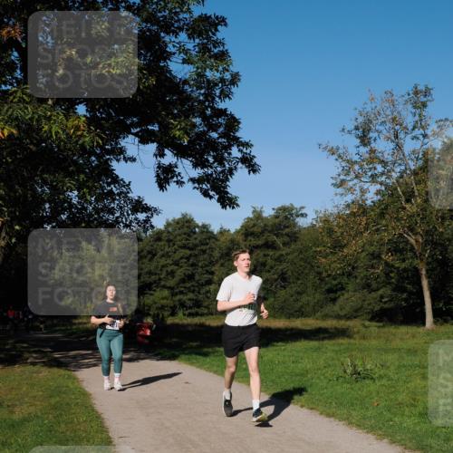 28.09.2025 - 33. Volkslauf durch das schöne Alstertal Fabian Wolf http://msf.ph/oto/8981542 28.09.2025 10:39:43 Laufen  meine-sportfotos.de