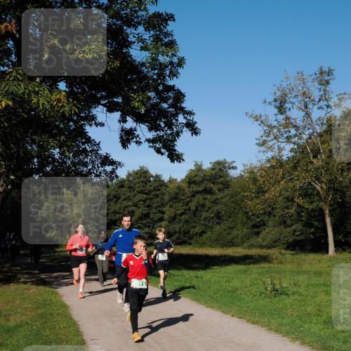 28.09.2025 - 33. Volkslauf durch das schöne Alstertal Fabian Wolf http://msf.ph/oto/8981580 28.09.2025 10:39:54 Laufen  meine-sportfotos.de