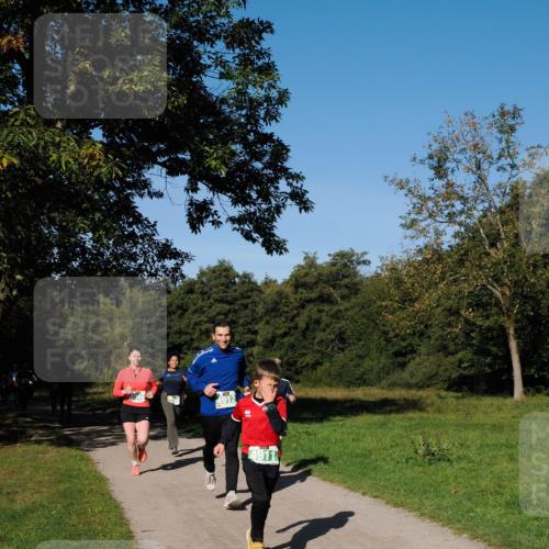28.09.2025 - 33. Volkslauf durch das schöne Alstertal Fabian Wolf http://msf.ph/oto/8981585 28.09.2025 10:39:54 Laufen 4911 meine-sportfotos.de