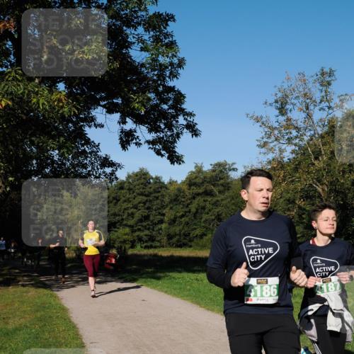 28.09.2025 - 33. Volkslauf durch das schöne Alstertal Fabian Wolf http://msf.ph/oto/8981695 28.09.2025 10:40:10 Laufen 4186, 187 meine-sportfotos.de