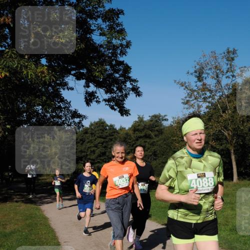 28.09.2025 - 33. Volkslauf durch das schöne Alstertal Fabian Wolf http://msf.ph/oto/8981750 28.09.2025 10:40:19 Laufen 4032, 103, 4088 meine-sportfotos.de