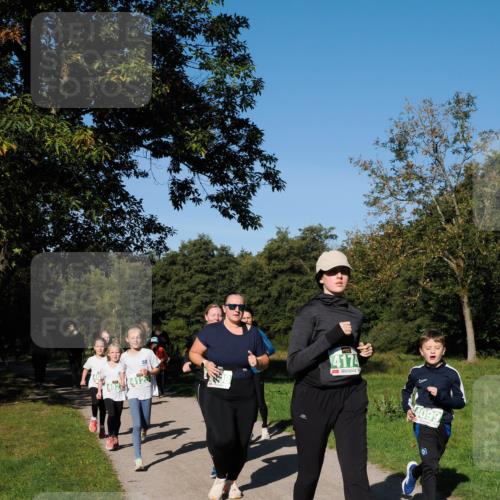 28.09.2025 - 33. Volkslauf durch das schöne Alstertal Fabian Wolf http://msf.ph/oto/8981900 28.09.2025 10:40:46 Laufen 4125, 4174, 4099 meine-sportfotos.de