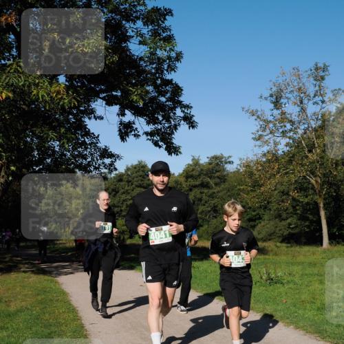 28.09.2025 - 33. Volkslauf durch das schöne Alstertal Fabian Wolf http://msf.ph/oto/8981966 28.09.2025 10:41:04 Laufen 101, 4041, 043 meine-sportfotos.de