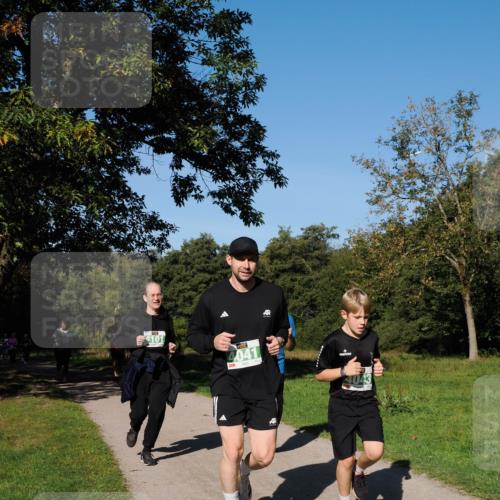 28.09.2025 - 33. Volkslauf durch das schöne Alstertal Fabian Wolf http://msf.ph/oto/8981967 28.09.2025 10:41:04 Laufen 4101, 4041, 4043 meine-sportfotos.de