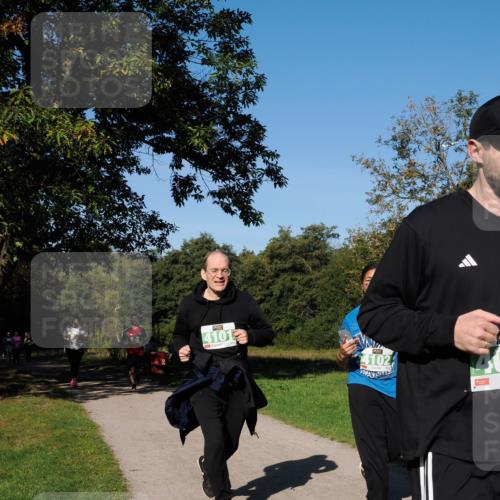 28.09.2025 - 33. Volkslauf durch das schöne Alstertal Fabian Wolf http://msf.ph/oto/8981975 28.09.2025 10:41:05 Laufen 4101, 4102 meine-sportfotos.de