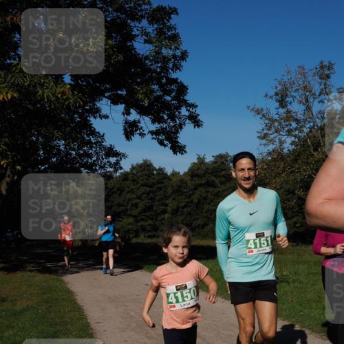 28.09.2025 - 33. Volkslauf durch das schöne Alstertal Fabian Wolf http://msf.ph/oto/8982078 28.09.2025 10:41:42 Laufen 4150, 4151 meine-sportfotos.de