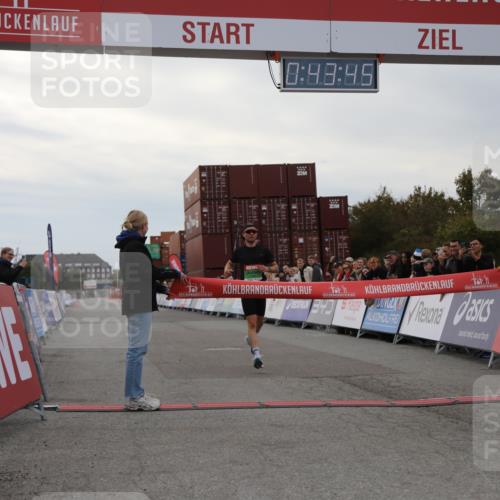 03.10.2025 - Köhlbrandbrückenlauf Yannick Fuchs http://msf.ph/oto/8982332 03.10.2025 15:43:43 Ziel 9144 meine-sportfotos.de