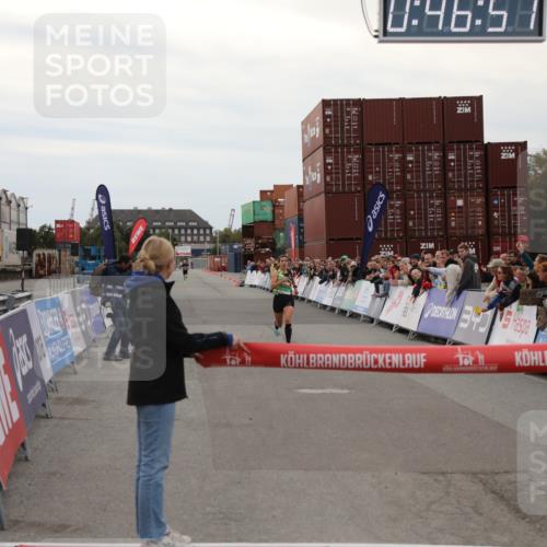 03.10.2025 - Köhlbrandbrückenlauf Yannick Fuchs http://msf.ph/oto/8982479 03.10.2025 15:46:55 Ziel 7034 meine-sportfotos.de