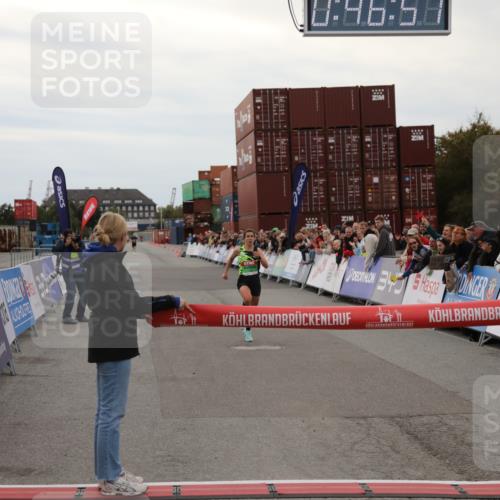 03.10.2025 - Köhlbrandbrückenlauf Yannick Fuchs http://msf.ph/oto/8982483 03.10.2025 15:46:56 Ziel 7034 meine-sportfotos.de