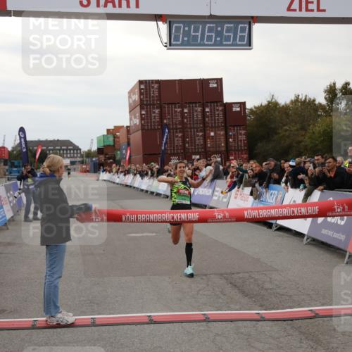 03.10.2025 - Köhlbrandbrückenlauf Yannick Fuchs http://msf.ph/oto/8982488 03.10.2025 15:46:57 Ziel 7034 meine-sportfotos.de