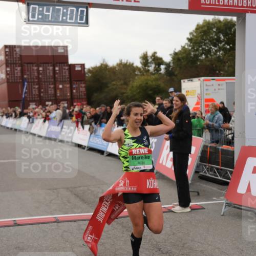 03.10.2025 - Köhlbrandbrückenlauf Yannick Fuchs http://msf.ph/oto/8982496 03.10.2025 15:46:58 Ziel 7034 meine-sportfotos.de