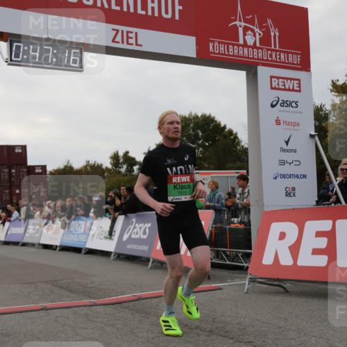 03.10.2025 - Köhlbrandbrückenlauf Yannick Fuchs http://msf.ph/oto/8982515 03.10.2025 15:47:15 Ziel 7015 meine-sportfotos.de