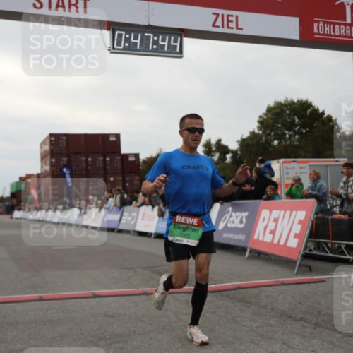 03.10.2025 - Köhlbrandbrückenlauf Yannick Fuchs http://msf.ph/oto/8982553 03.10.2025 15:47:42 Ziel 7022, 9588 meine-sportfotos.de