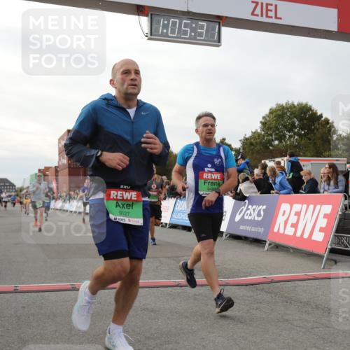 03.10.2025 - Köhlbrandbrückenlauf Yannick Fuchs http://msf.ph/oto/8982736 03.10.2025 16:05:30 Ziel 7241, 7394, 7546, 8199, 9127, 9299, 9317, 9499, 9669 meine-sportfotos.de