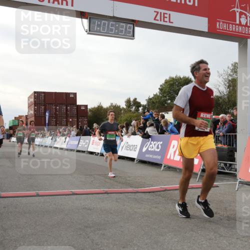 03.10.2025 - Köhlbrandbrückenlauf Yannick Fuchs http://msf.ph/oto/8982798 03.10.2025 16:05:37 Ziel 7031, 7151, 7213, 7394, 7546, 7547, 9299, 9317 meine-sportfotos.de