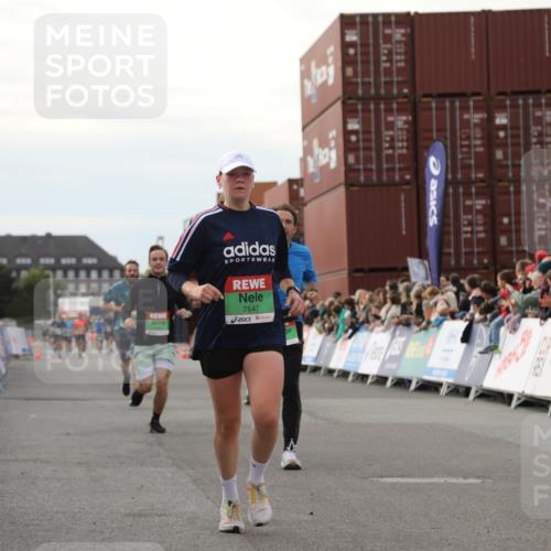 03.10.2025 - Köhlbrandbrückenlauf Yannick Fuchs http://msf.ph/oto/8982839 03.10.2025 16:05:45 Ziel 7547, 7646, 8924, 8966, 9489, 9566 meine-sportfotos.de