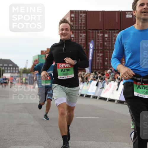 03.10.2025 - Köhlbrandbrückenlauf Yannick Fuchs http://msf.ph/oto/8982866 03.10.2025 16:05:48 Ziel 7547, 7646, 8616, 8924, 8966, 9102, 9489, 9566 meine-sportfotos.de