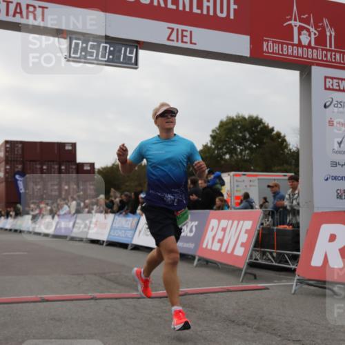 03.10.2025 - Köhlbrandbrückenlauf Yannick Fuchs http://msf.ph/oto/8982916 03.10.2025 15:50:12 Ziel 7033, 9742 meine-sportfotos.de