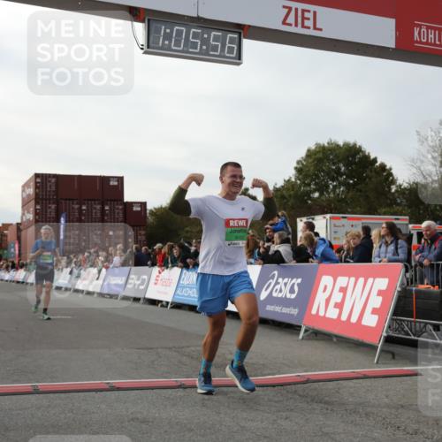 03.10.2025 - Köhlbrandbrückenlauf Yannick Fuchs http://msf.ph/oto/8982927 03.10.2025 16:05:54 Ziel 7646, 8616, 9102 meine-sportfotos.de