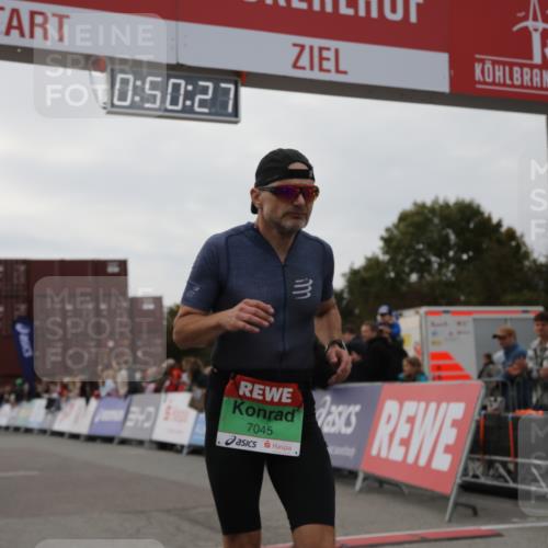 03.10.2025 - Köhlbrandbrückenlauf Yannick Fuchs http://msf.ph/oto/8982989 03.10.2025 15:50:25 Ziel 7045, 7140, 9713 meine-sportfotos.de