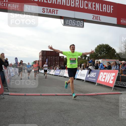 03.10.2025 - Köhlbrandbrückenlauf Yannick Fuchs http://msf.ph/oto/8983011 03.10.2025 16:06:06 Ziel 7296, 7343, 7610, 8539, 8813, 8886, 9100, 9378, 9451, 9468, 9596, 9626, 9633 meine-sportfotos.de