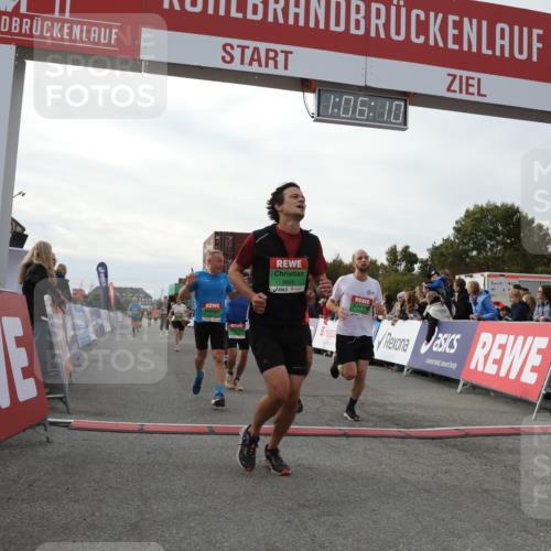 03.10.2025 - Köhlbrandbrückenlauf Yannick Fuchs http://msf.ph/oto/8983038 03.10.2025 16:06:08 Ziel 7296, 7343, 7610, 8064, 8539, 8813, 8886, 9100, 9378, 9451, 9596, 9626, 9633 meine-sportfotos.de