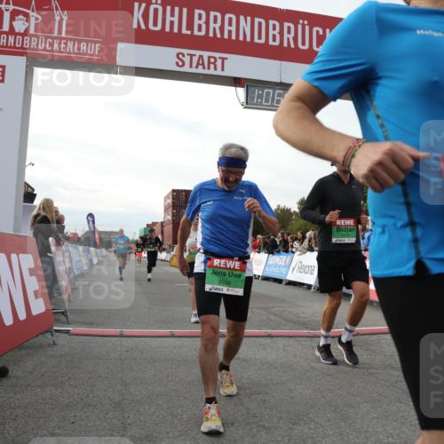 03.10.2025 - Köhlbrandbrückenlauf Yannick Fuchs http://msf.ph/oto/8983069 03.10.2025 16:06:11 Ziel 7296, 7343, 7601, 8064, 8539, 8813, 8886, 9100, 9451, 9483, 9596, 9626, 9633 meine-sportfotos.de