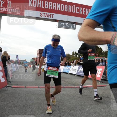 03.10.2025 - Köhlbrandbrückenlauf Yannick Fuchs http://msf.ph/oto/8983071 03.10.2025 16:06:11 Ziel 7296, 7343, 7601, 8064, 8539, 8813, 8886, 9100, 9451, 9483, 9596, 9626, 9633 meine-sportfotos.de